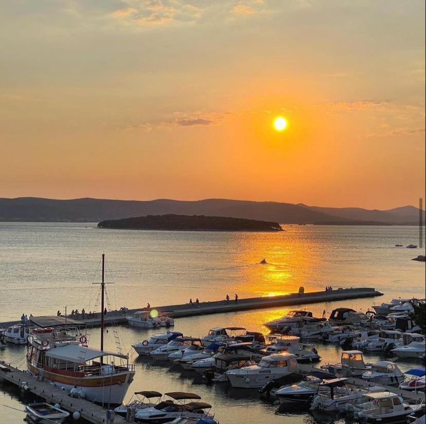 Apartman Kulas Biograd Na Moru Esterno foto